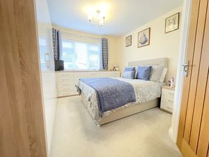 SPRINGFIELD MEADOWS- click for photo gallery